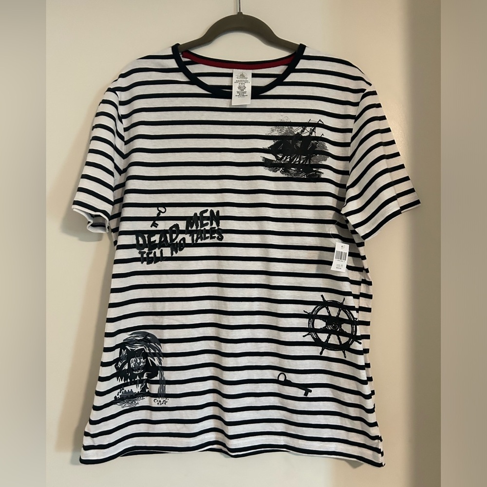 Disney Pirates of the Caribbean t shirt